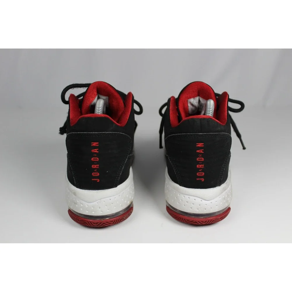 Jordan Max Aura 2 Mens Basketball Shoes Black Red White CK6636-006 Size 10.5